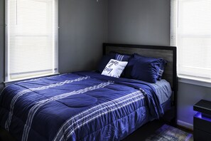 2 Schlafzimmer, Bügeleisen/Bügelbrett, kostenloses WLAN, Bettwäsche