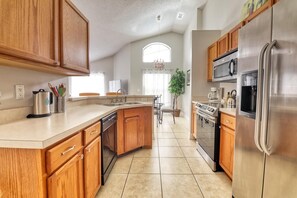 Villa, letti multipli (Maria's Beautiful Southern Dunes Home) | Cucina privata