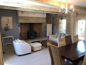 TV, fireplace, DVD player, ping pong