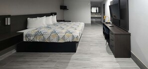 書桌、筆電工作空間、免費無線上網、床單