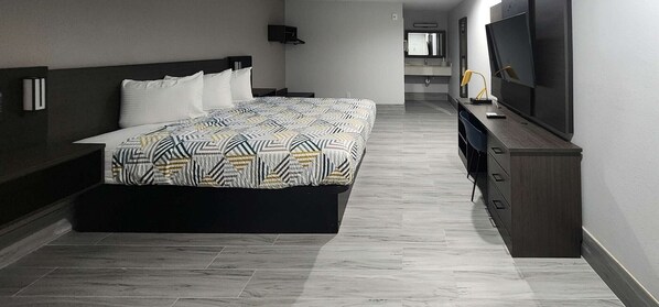 Desk, laptop workspace, free WiFi, bed sheets