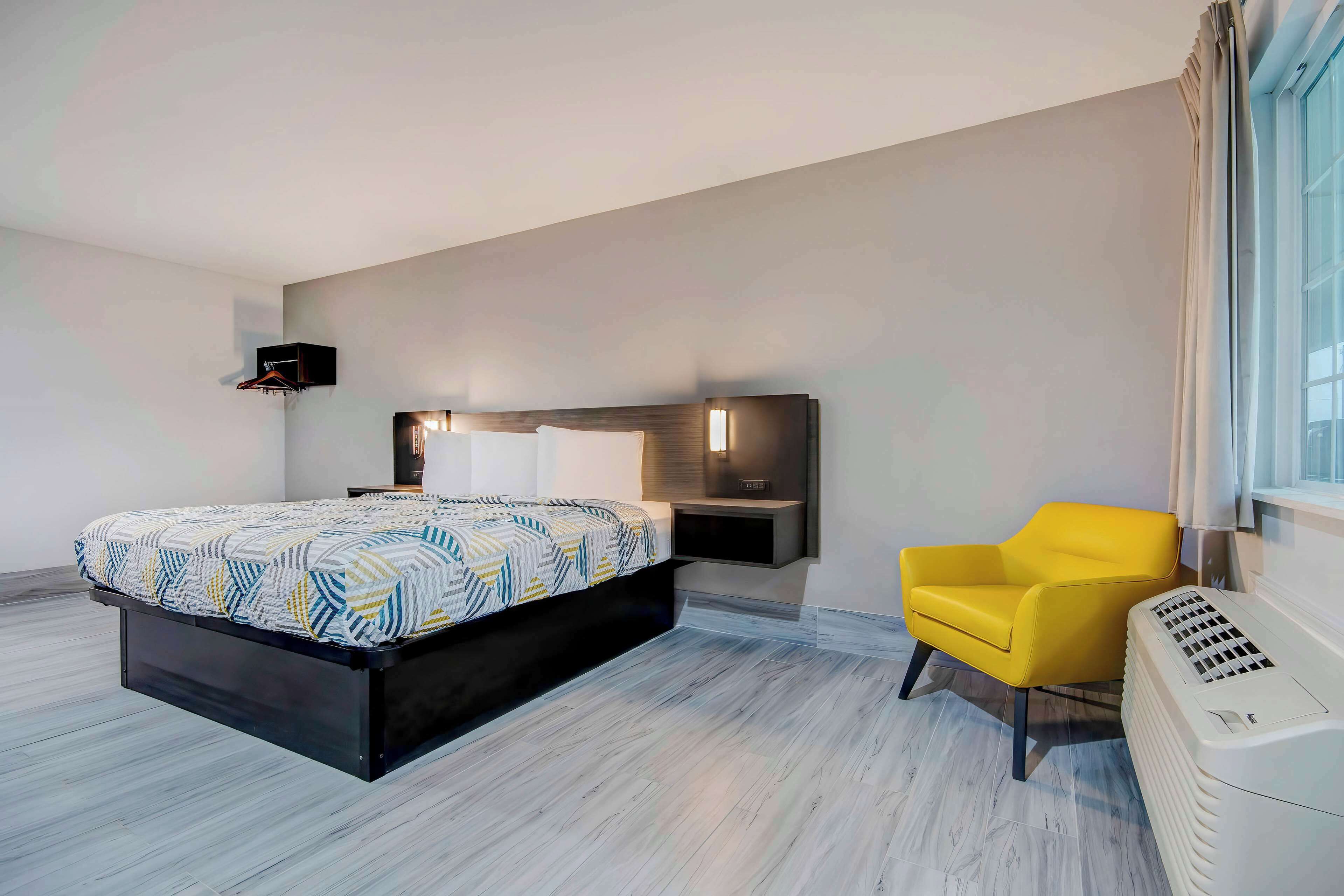 Desk, laptop workspace, free WiFi, bed sheets