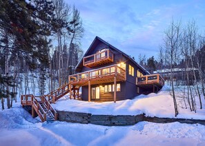 Exterior - Wildflowers to Powder - Private Hot Tub and Resort Views - Sleeps 12 in luxury! (Summit County)
