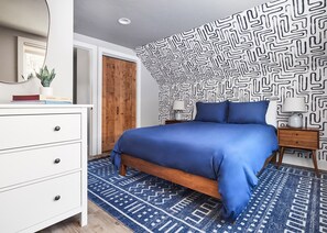 5 bedrooms, iron/ironing board, travel cot, WiFi - Wildflowers to Powder - Private Hot Tub and Resort Views - Sleeps 12 in luxury! (Summit County)