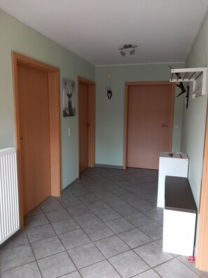 Interior - Vacation apartment for 1 - 5 pers. in Aurich in the heart of East Frisia (Aurich)