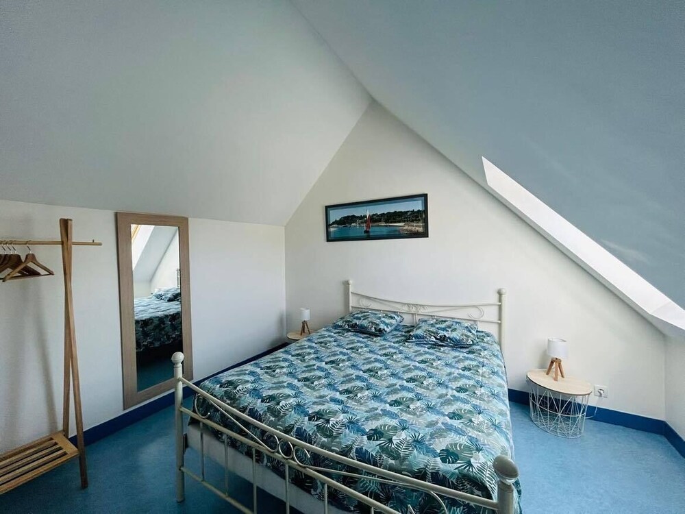 Guernsey house 50 metres from the beach BarnevilleCarteret Vrbo