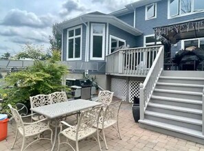 Property grounds - Suites w 3 Beds sleeps 4, 2 rooms, own full bath (Bridgewater Township)