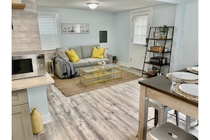 Living area - ☀️wow🏖Modern Boho Free beach badges/ Free parking! (Seaside Heights)
