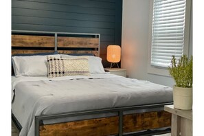 Room - ☀️wow🏖Modern Boho Free beach badges/ Free parking! (Seaside Heights)