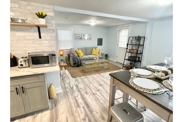 Interior - ☀️wow🏖Modern Boho Free beach badges/ Free parking! (Seaside Heights)