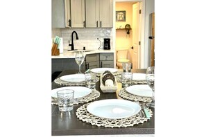 Private kitchen - ☀️wow🏖Modern Boho Free beach badges/ Free parking! (Seaside Heights)