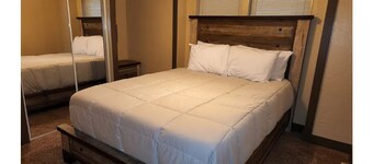 3 Br 2 Bth Quiet Desert Home-10 min from Mesquite