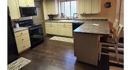 3 Br 2 Bth Quiet Desert Home-10 min from Mesquite