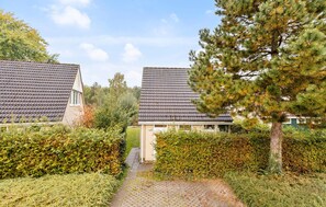 Exterior - Amazing home in Vlagtwedde with jacuzzi (Vlagtwedde)