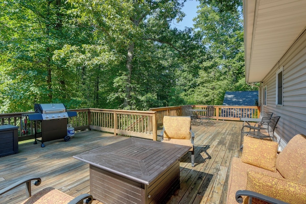 Harpers Ferry Vacation Rental | 3BR | 2BA | 1,800 Sq Ft | 2 Steps Required