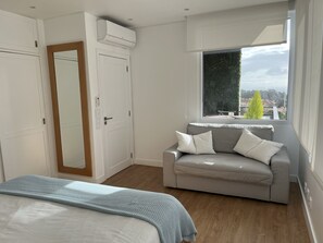 3 slaapkamers, reisbedje, wifi, beddengoed