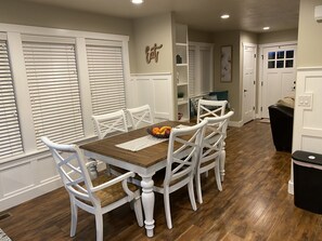 Dining - Spacious family home (Ogden)