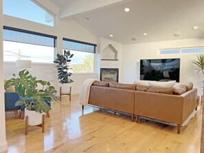 Interior - Siewers at Morro Bay (Morro Bay)