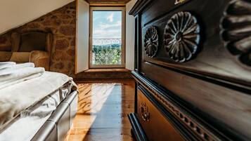 2 chambres, fer et planche Ă  repasser, Internet gratuit, draps fournis
