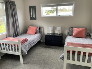 4 chambres, lit de bébé portatif, accès au Wi-Fi (inclus)
