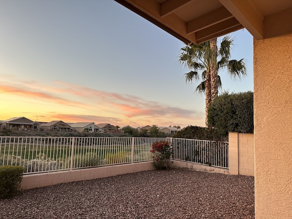 Golf Course views - Spacious Golf Course Getaway (Surprise)