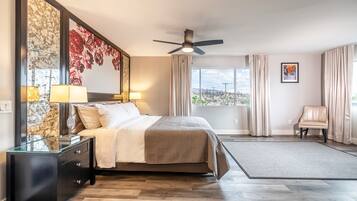 客房, 1 张特大床 | 埃及棉床单、高档床上用品、办公桌、笔记本电脑工作区