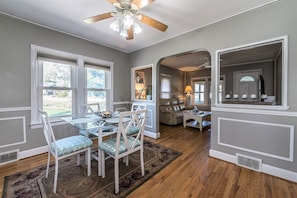 Dining - Fonda Lake Bungalow (Brighton)