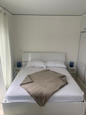 1 sovrum, strykjärn/strykbräda, gratis wi-fi och sängkläder