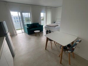 1 camera, ferro/asse da stiro, Wi-Fi gratuito, lenzuola