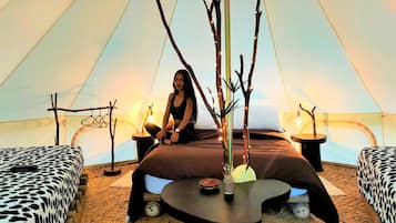 Family Tent | Premium bedding, down duvets, laptop workspace, free WiFi