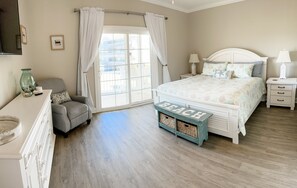 3 عدّة غرف نوم وواي فاي مجانًا وملاءات أسرّة