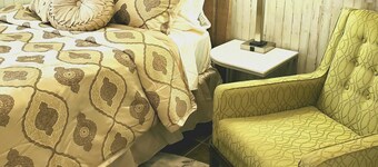 Sunny Morn Room in Cascade Inn at Fall Creek Falls