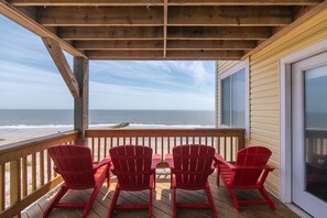 Property grounds - Hannah's Choice-Endless Beach/Ocean Views; Pet Friendly, 3 Sundecks;Elevator (Edisto Beach)