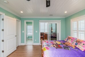 4 dormitorios, tabla de planchar con plancha, wifi y ropa de cama