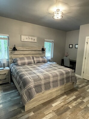 4 bedrooms, desk, iron/ironing board, free WiFi