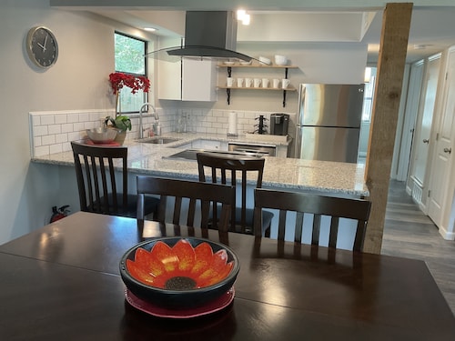 Entire House - Newly renovated homely stay