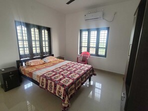 3 bedrooms, WiFi - Alleppey Evergreen Villa (Alappuzha)