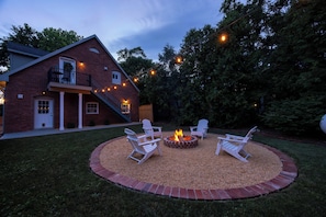 Terrace/patio - The Carriage House-Serene, Rural Setting w/Firepit (Columbia)