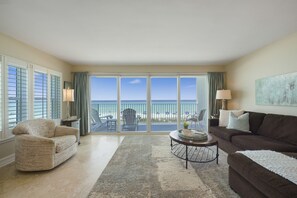 TV, DVD player - Cabana Club 201 Corner Unit with Sweeping Views! (Destin)