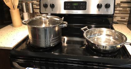 Beautiful 5 star 2 bd suite near bus&shopping