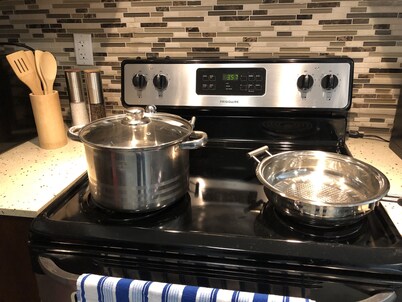 Beautiful 5 star 2 bd suite near bus&shopping