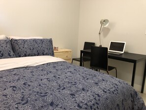 2 camere, una scrivania, Wi-Fi gratuito, lenzuola