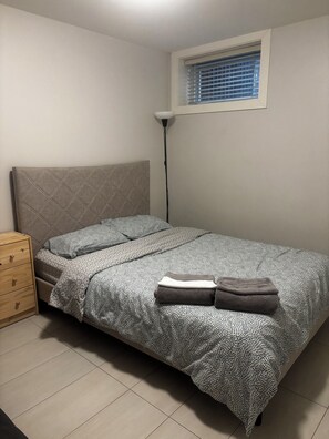 2 bedrooms, desk, free WiFi, bed sheets