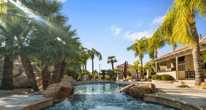 Mini Resort! Heated Pool and Spa, Pickleball Court, Putting Green