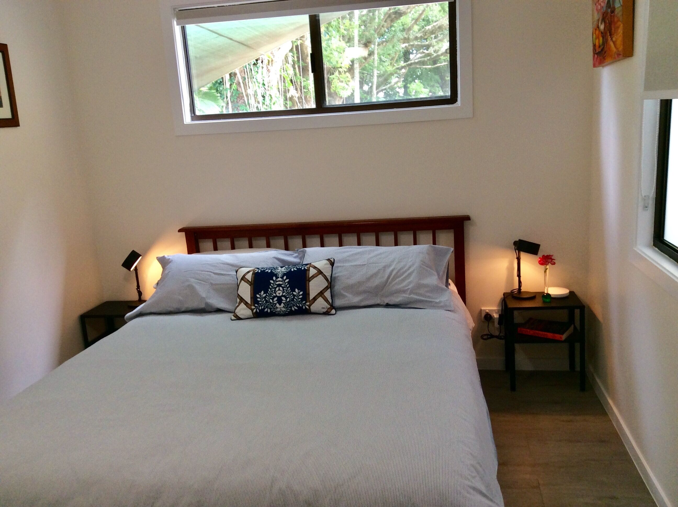 2 makuuhuonetta, silitysrauta/-lauta, ilmainen Wi-Fi, vuodevaatteet