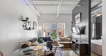 Funky 1BR Studio w/ Parking | Heart of Short North