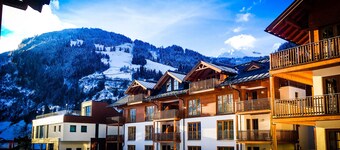 Modern Mountain Penthouse - at the ski slope