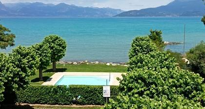 Casa Lugana 19 -one-room apartment with lakefront pool