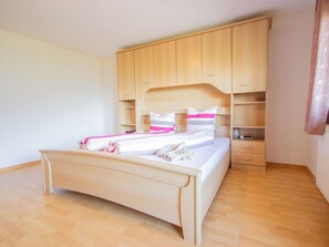 3 bedrooms, free WiFi