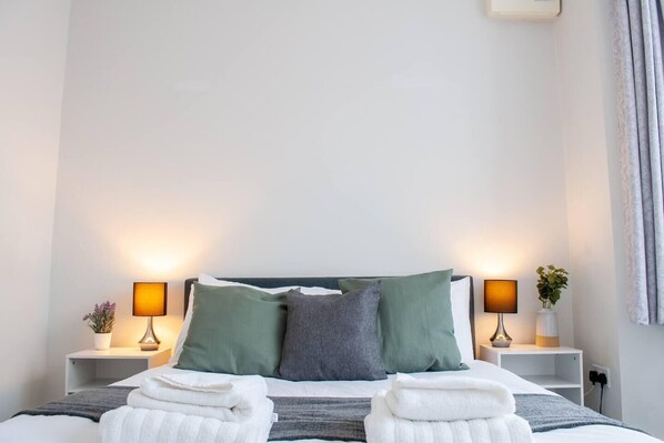 1 bedroom, iron/ironing board, WiFi, bed sheets